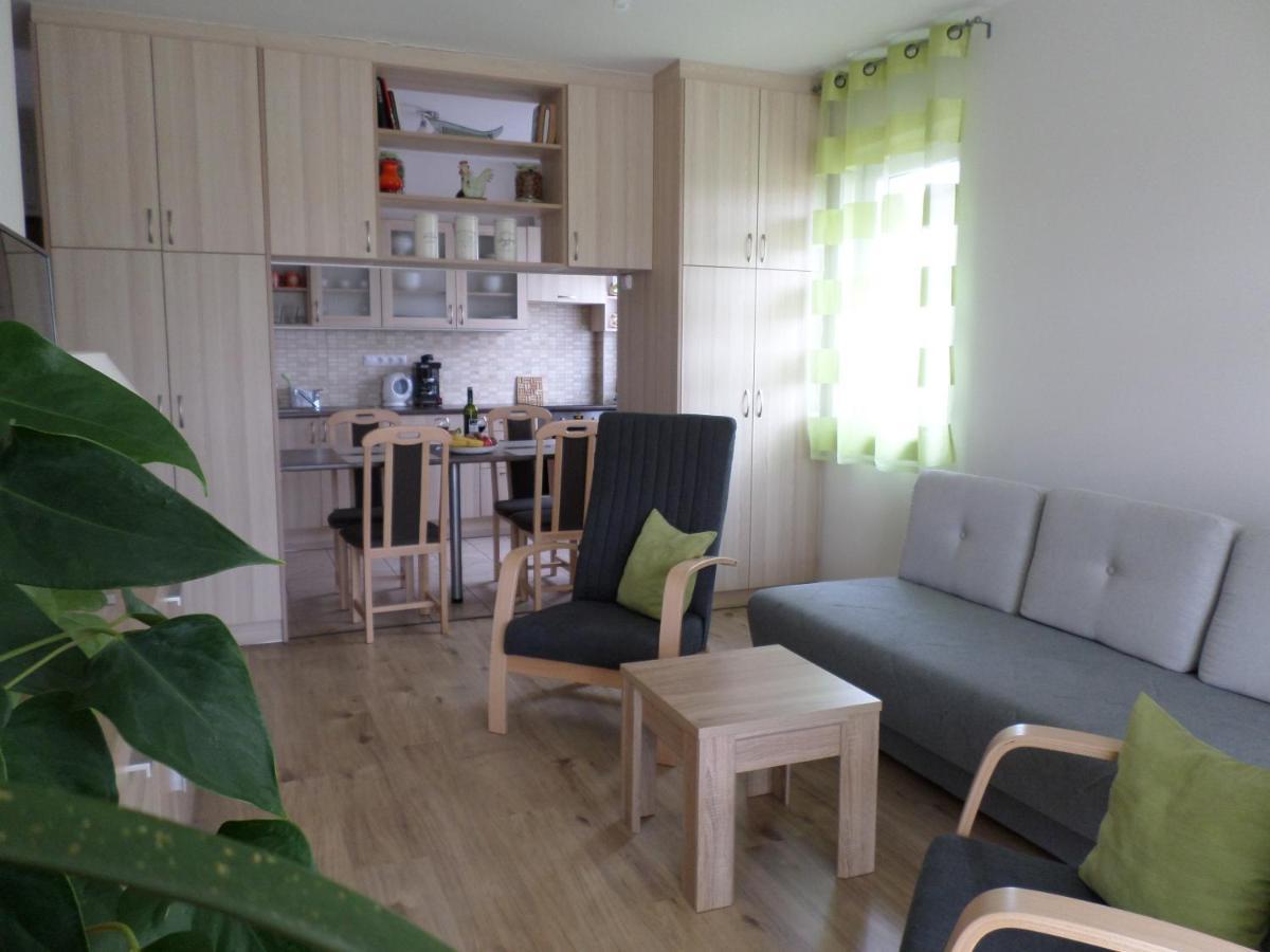 Lakóparki Apartman Veszprem Bagian luar foto
