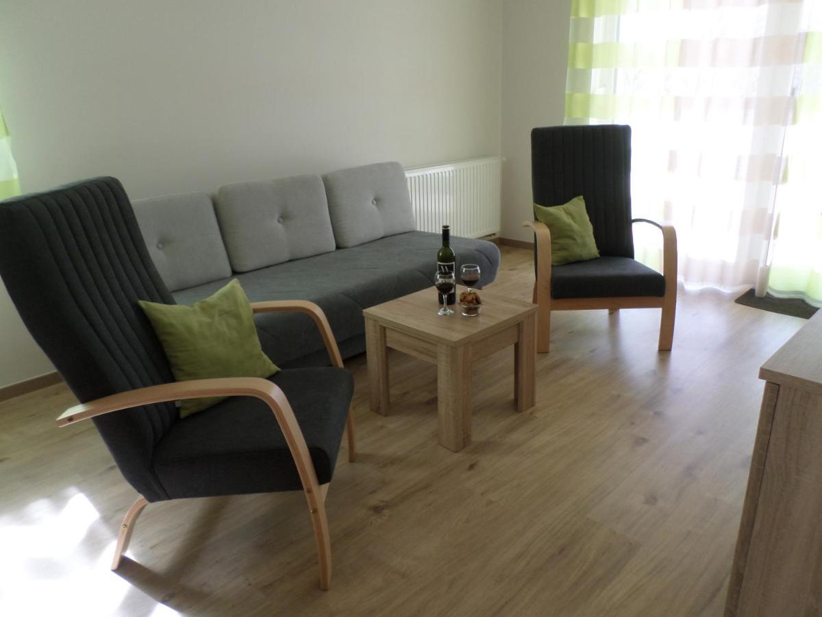 Lakóparki Apartman Veszprem Bagian luar foto