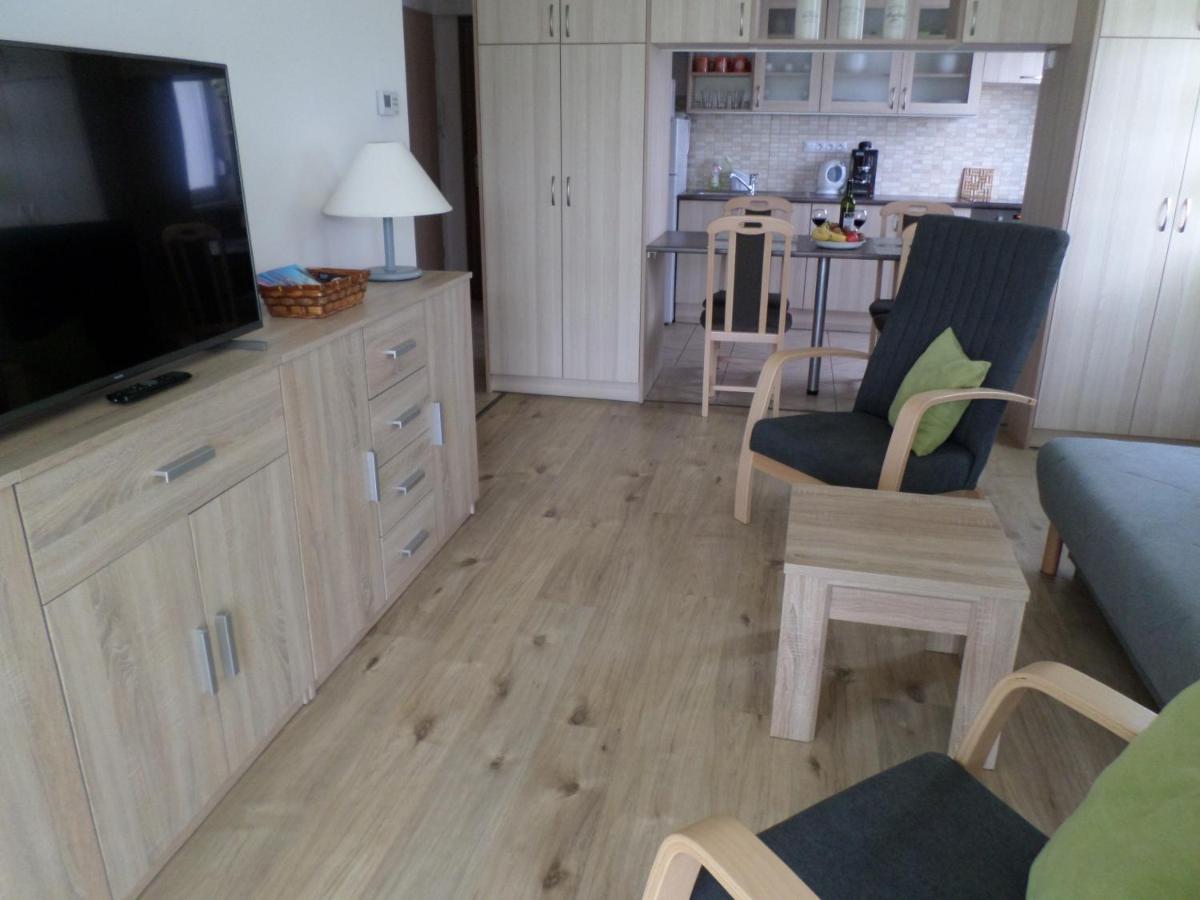 Lakóparki Apartman Veszprem Bagian luar foto