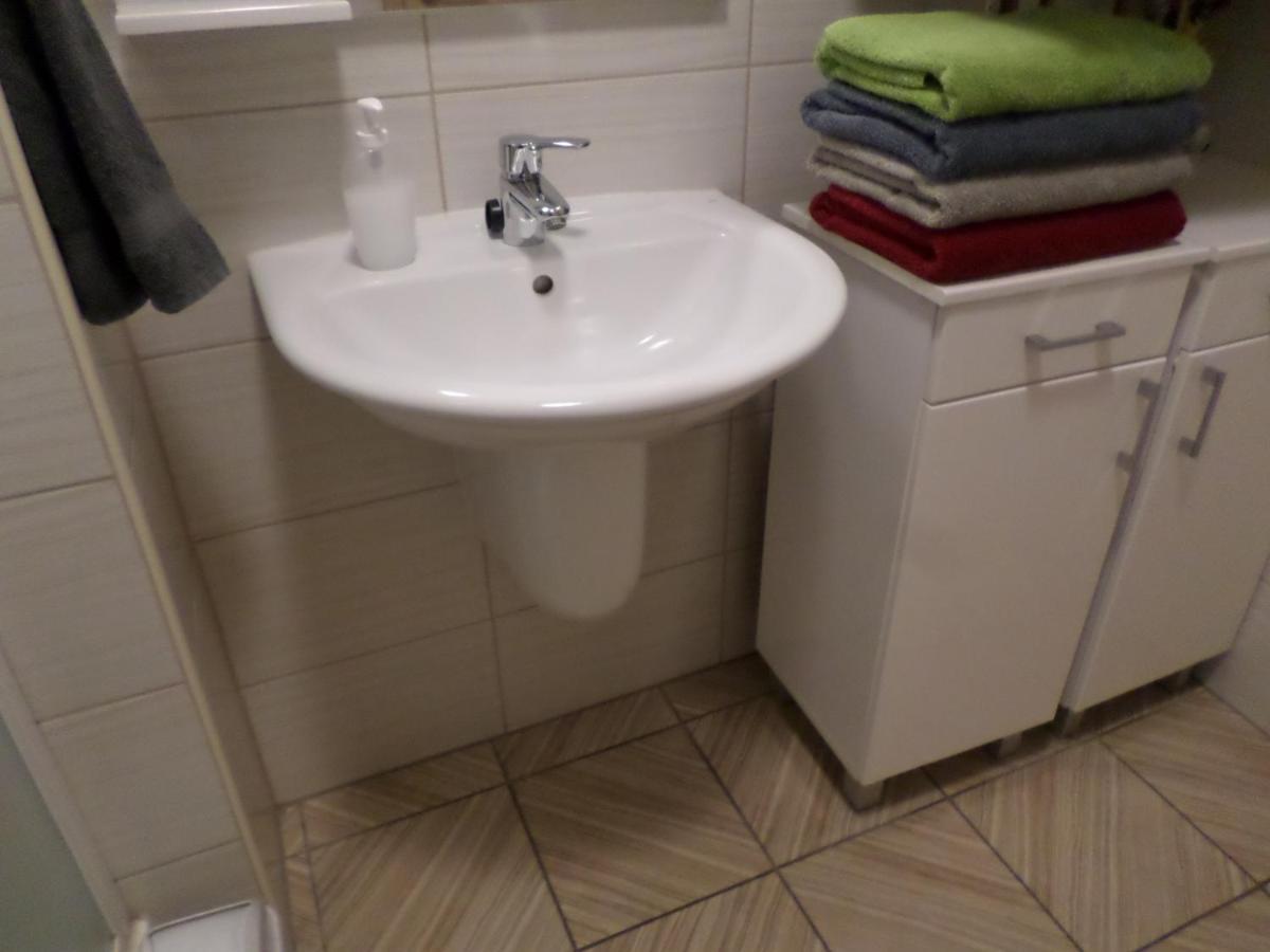 Lakóparki Apartman Veszprem Bagian luar foto