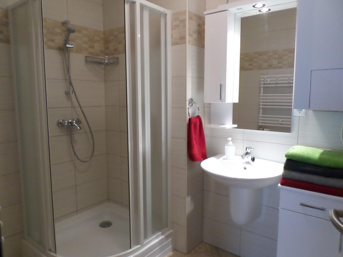 Lakóparki Apartman Veszprem Bagian luar foto