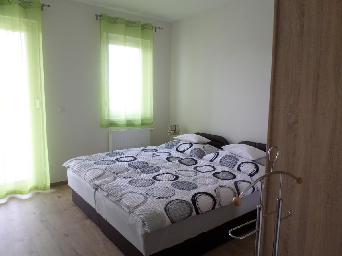 Lakóparki Apartman Veszprem Bagian luar foto